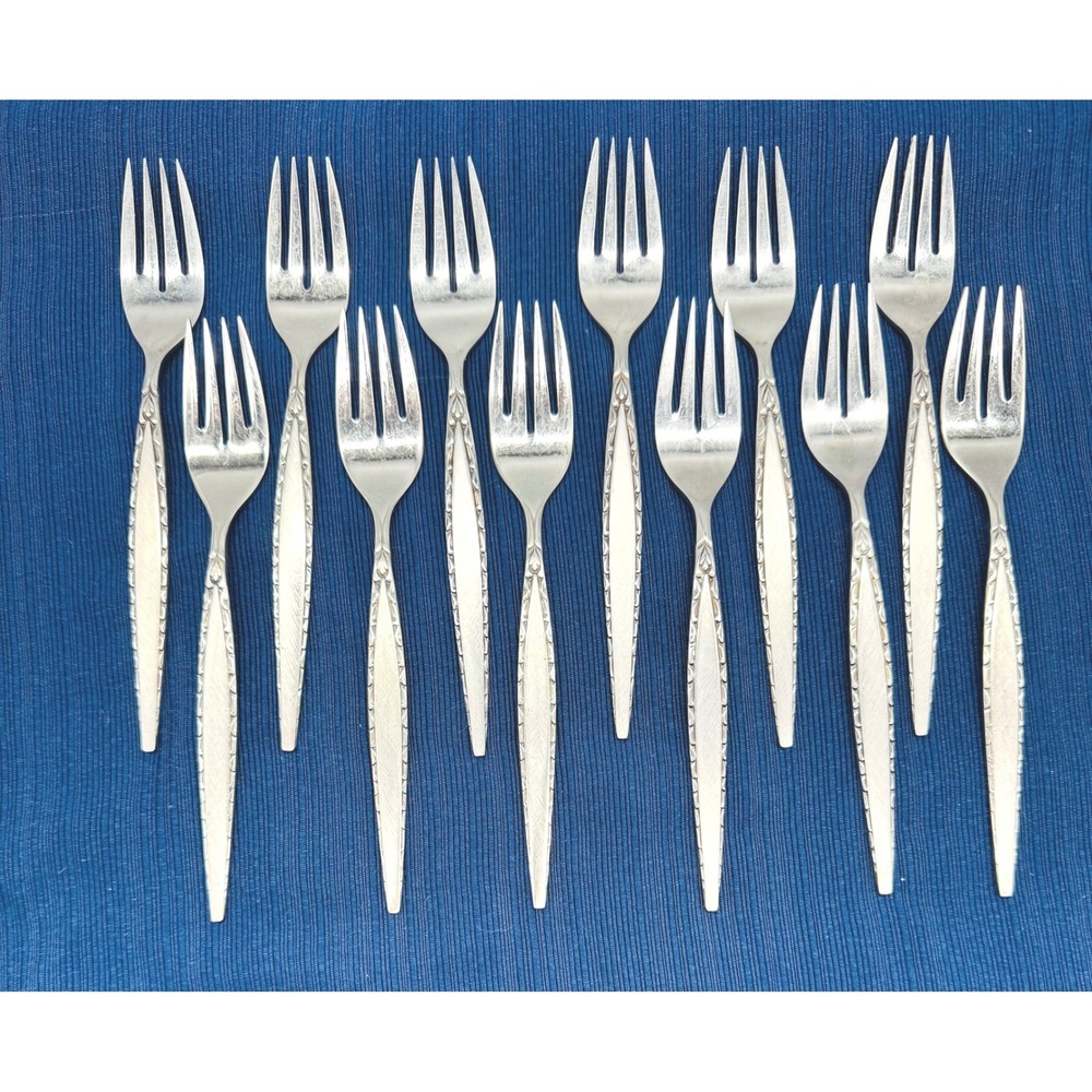 Oneida Community Venetia Salad Fork Set 12 Piece Stainless Silverware